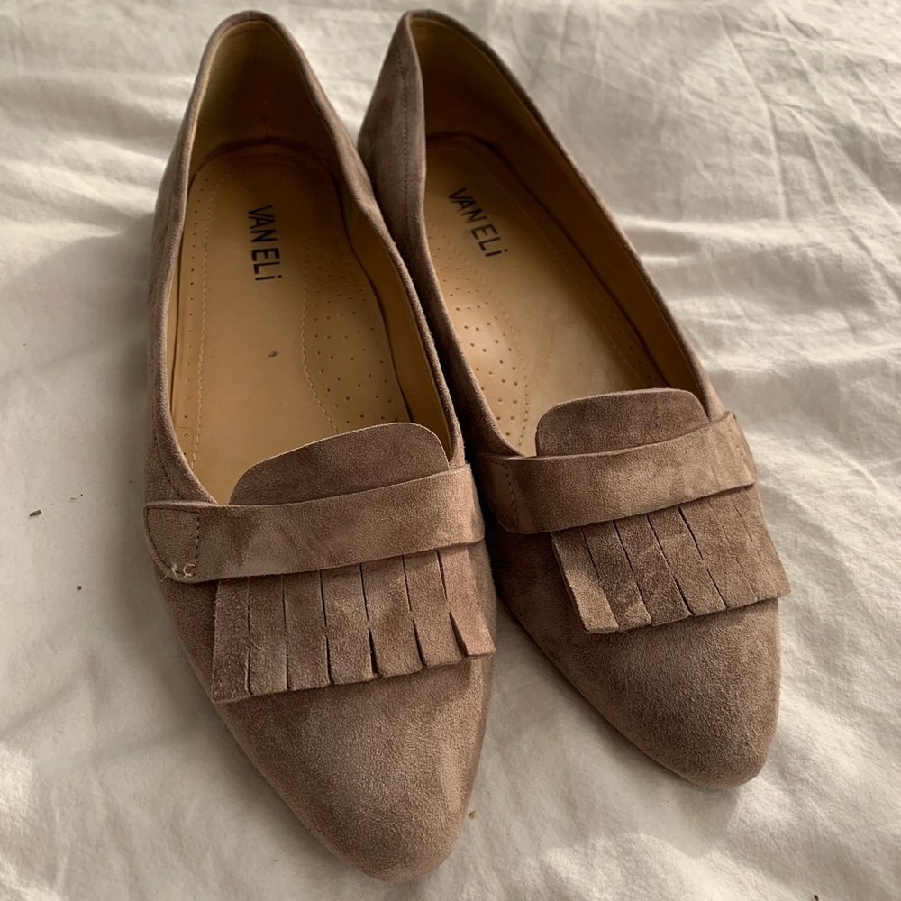 Vaneli Gaea Suede Flat